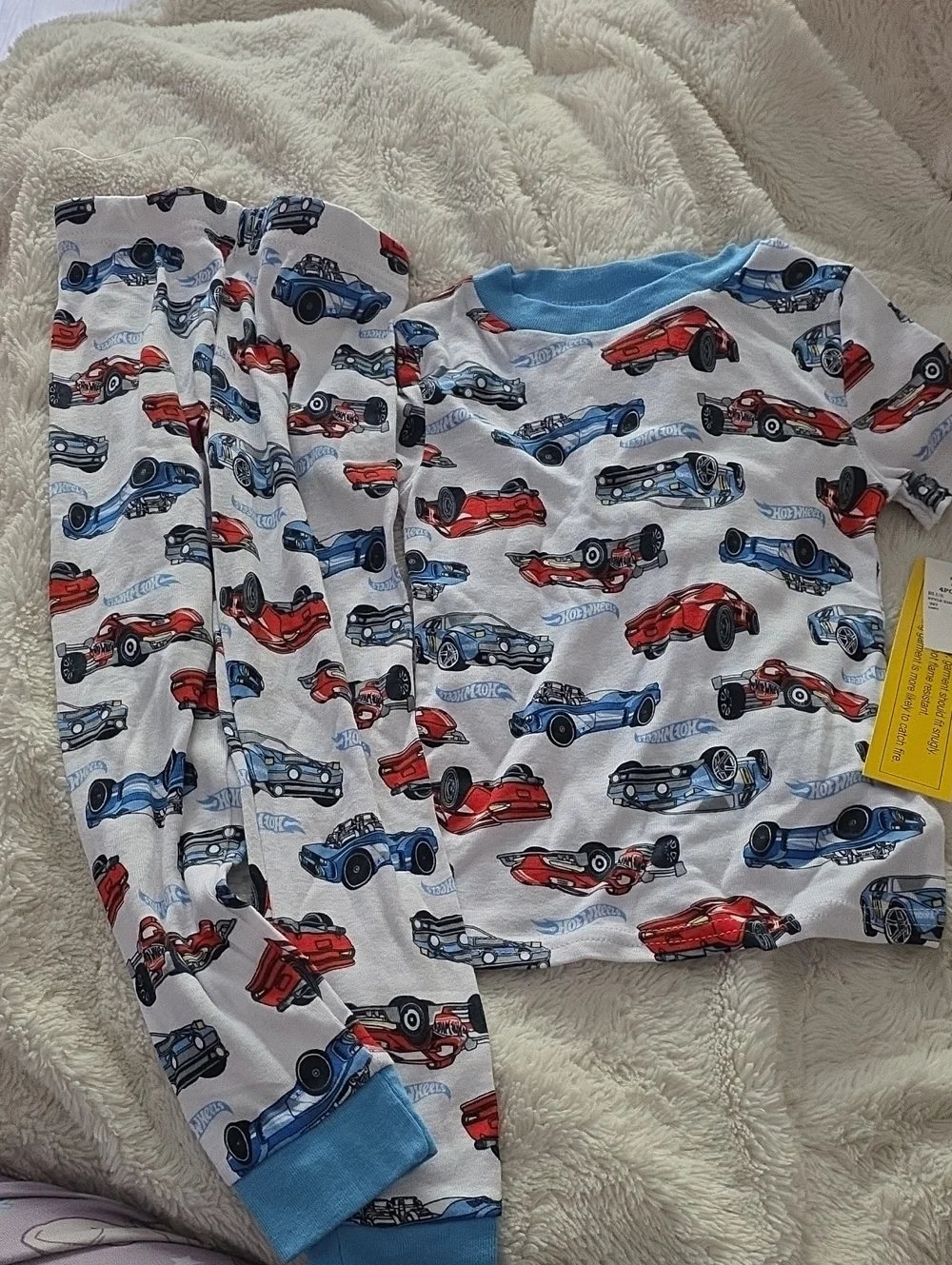 Kids' Red & Blue Hotwheels Car Print Pajama Set